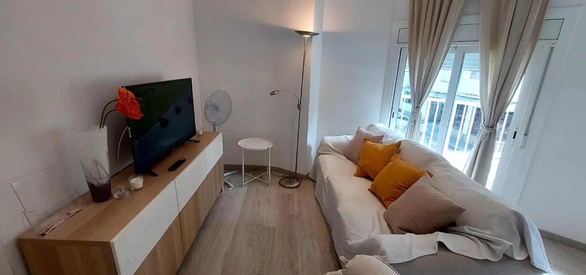 Bravaholidays-420-Colon, 2Nd Line Beach, Wifi Blanes